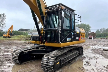 Caterpillar CAT320D2L excavator