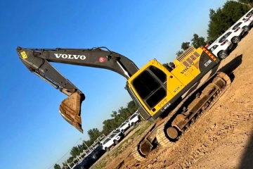 Volvo EC210BLC excavator