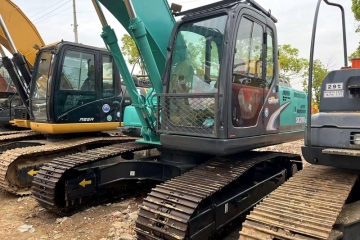 Kobelco SK200LC-8 excavator