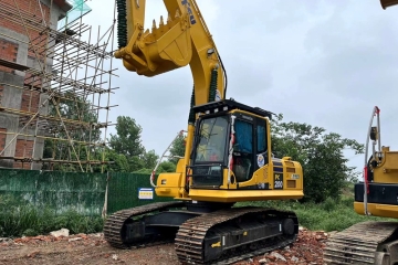 Komatsu PC200-8N1 excavadora