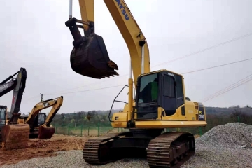 Komatsu PC200-8 excavator