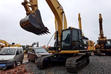 Caterpillar CAT 329D excavator