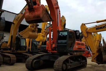 DOOSAN DX500 excavator