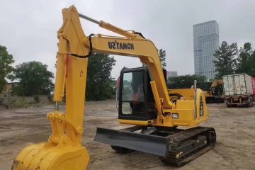 Komatsu  PC70-8