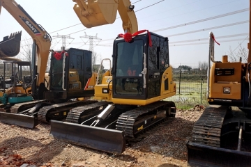 Komatsu PC70-8 excavator