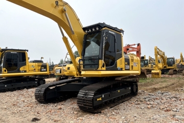 Komatsu PC220-8 excavator