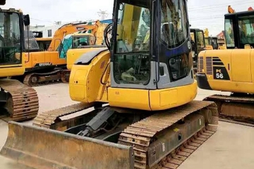 Komatsu PC78 excavator