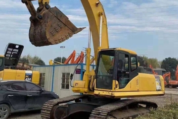 Komatsu PC360-7 excavator