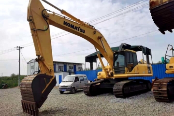 Komatsu PC350-7 excavator