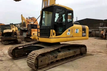 Komatsu pc220-7 excavator