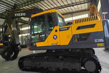 Volvo 210D Excavator