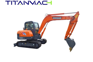 Doosan DH60-7 Excavator