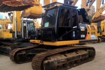 Caterpillar CAT325D excavator