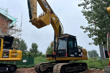 Caterpillar CAT3202L excavator